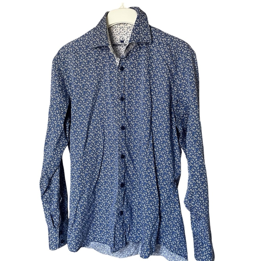 Bertigo Blue Paisley Button Up Shirt, L